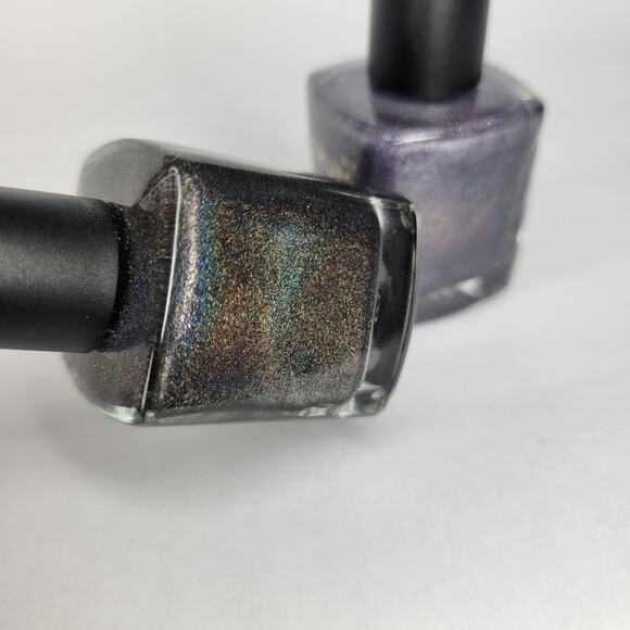 LOT of 2 NEW Serum No 5 Nail Polish "Opposites Attract" & "Endora's Aura" HOLO - Picture 8 of 11